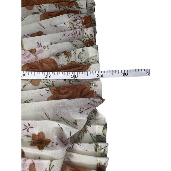 Floral Long Sleeve Dress - Picture 14 of 16